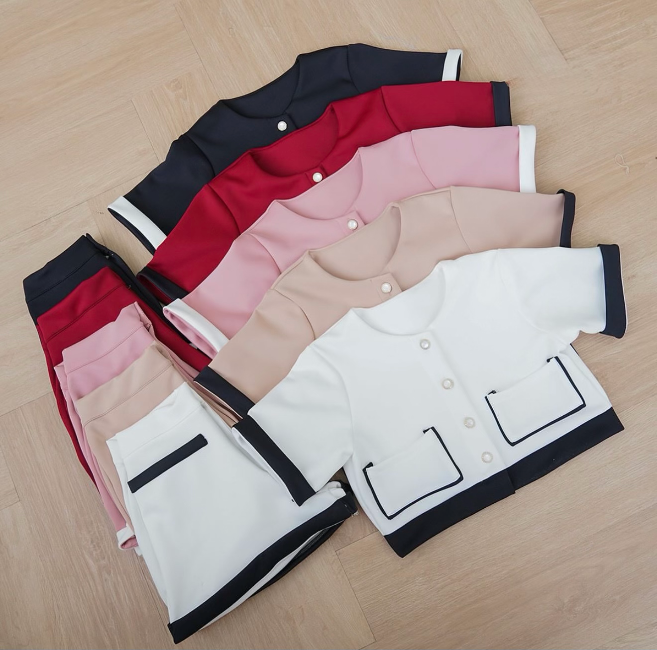 Delano Set